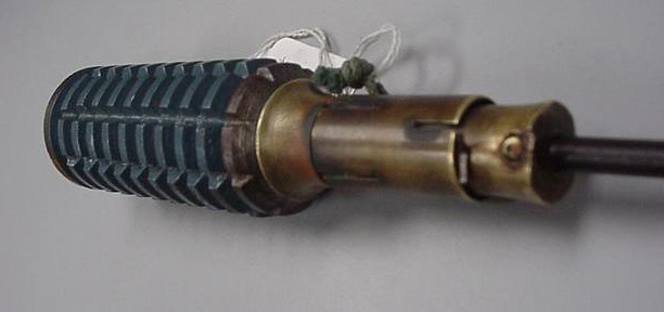 gren2.jpg (37371 bytes)