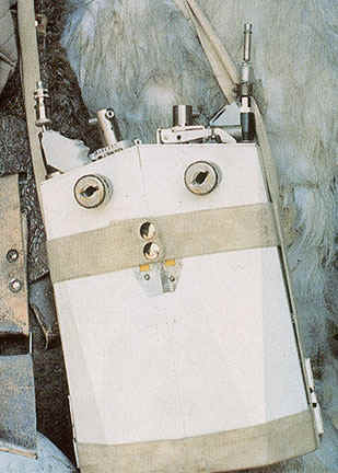 locbox1.jpg (16148 bytes)